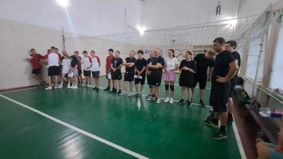 В Тарасовке прошёл товарищеский матч по волейболу В Тарасовке прошёл товарищеский матч по волейболу