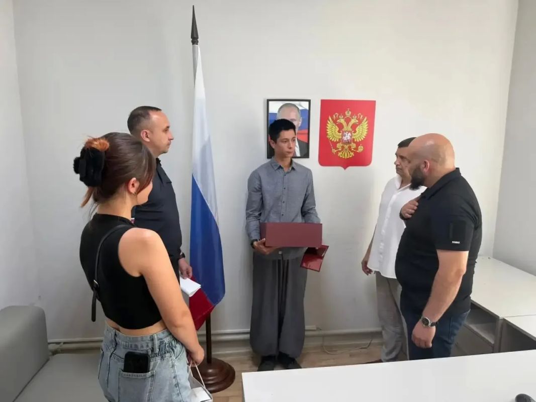 Сергей Георгиев: Добились справедливости — и сегодня паспорт у Мирослава Сергей Георгиев: Добились справедливости — и сегодня паспорт у Мирослава