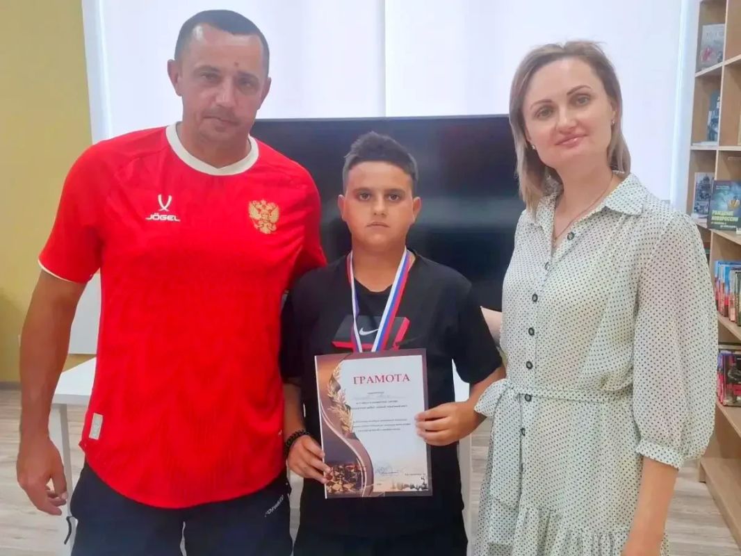 Мастер-классы, партии и грамоты: в спортшколе «Скиф» прошёл шахматный турнир Мастер-классы, партии и грамоты: в спортшколе «Скиф» прошёл шахматный турнир