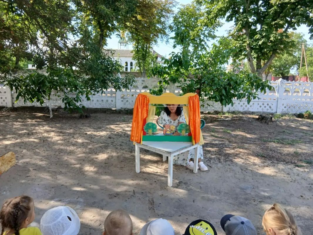 В детских садах Скадовского округа прошёл День летнего театра В детских садах Скадовского округа прошёл День летнего театра