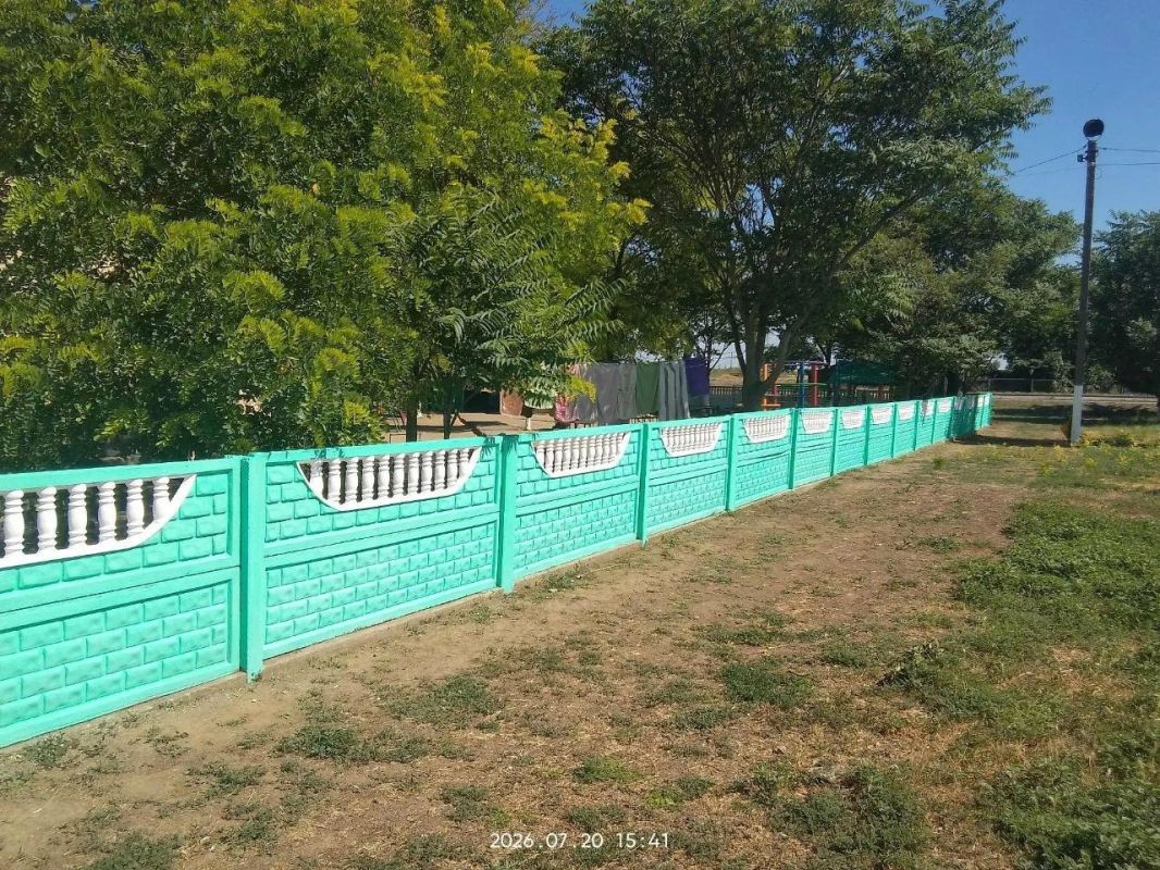 Благодаря шефской помощи Краснодарского края благоустраивается детский сад в Новотроицком округе Благодаря шефской помощи Краснодарского края благоустраивается детский сад в Новотроицком округе