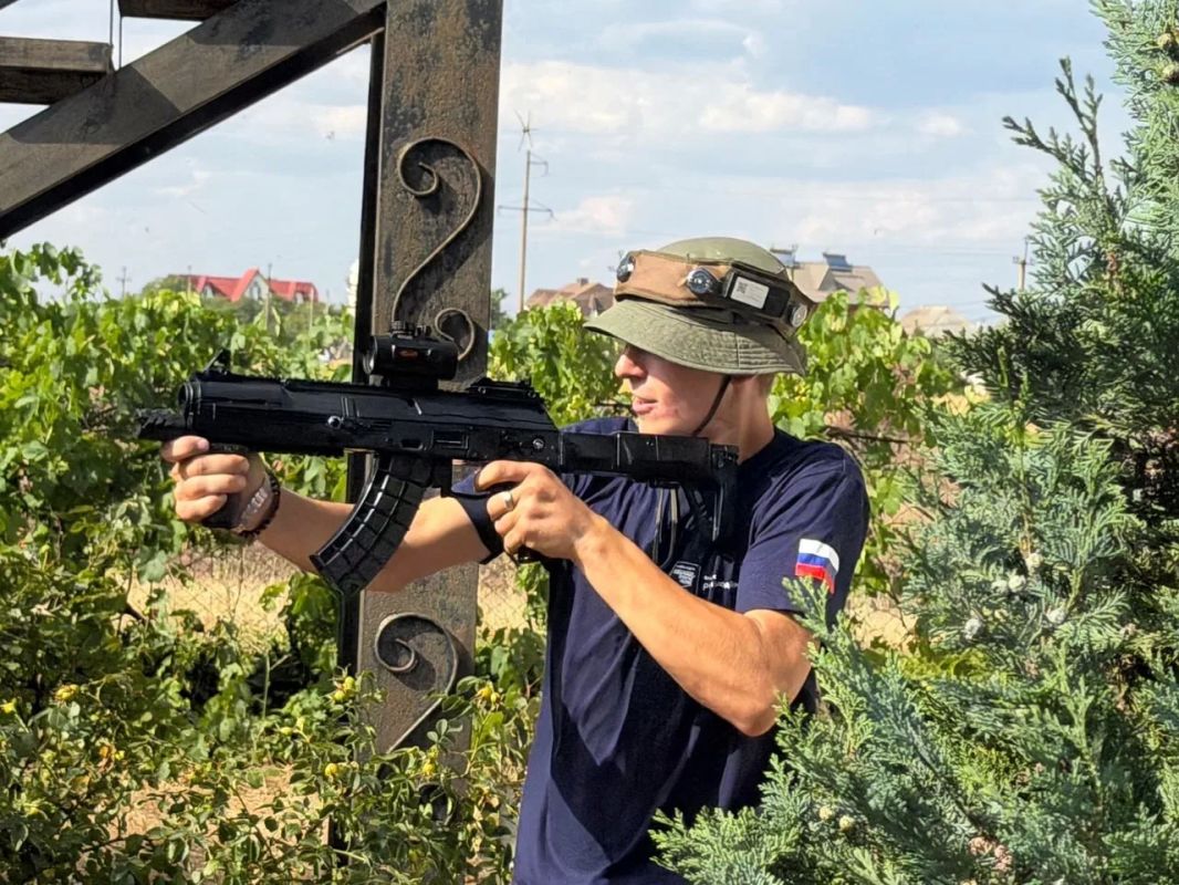 Тактика, плечо товарища и полный контроль над полем Тактика, плечо товарища и полный контроль над полем