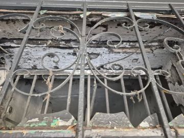 ВСУ нанесли удары по жилым домам, детской площадке, пекарне и автомобилям с продуктами в Каховке