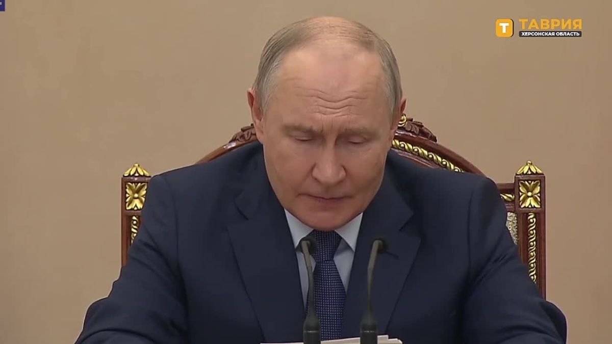 Состояние российской экономики устойчивое, несмотря на внешние попытки дестабилизировать ситуацию, заявил Владимир Путин