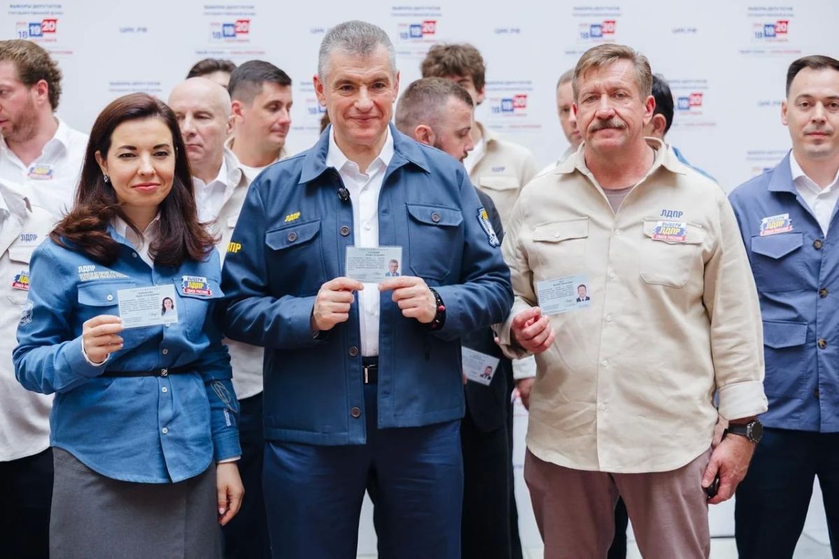 Официально: получили удостоверения в ЦИК! Официально: получили удостоверения в ЦИК!