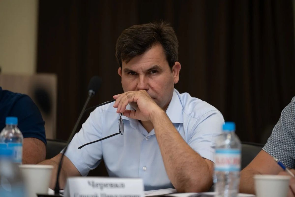 Владимир Сальдо: Главная задача сейчас — жизнеобеспечение региона Владимир Сальдо: Главная задача сейчас — жизнеобеспечение региона