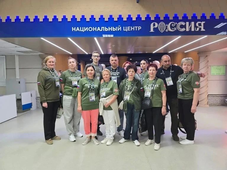 «Вытянуть» себя из черной полосы помогла помощь другим: пенсионерка сплела сотни маскировочных сетей и «кикимор» для бойцов СВО «Вытянуть» себя из черной полосы помогла помощь другим: пенсионерка сплела сотни маскировочных сетей и «кикимор» для бойцов СВО