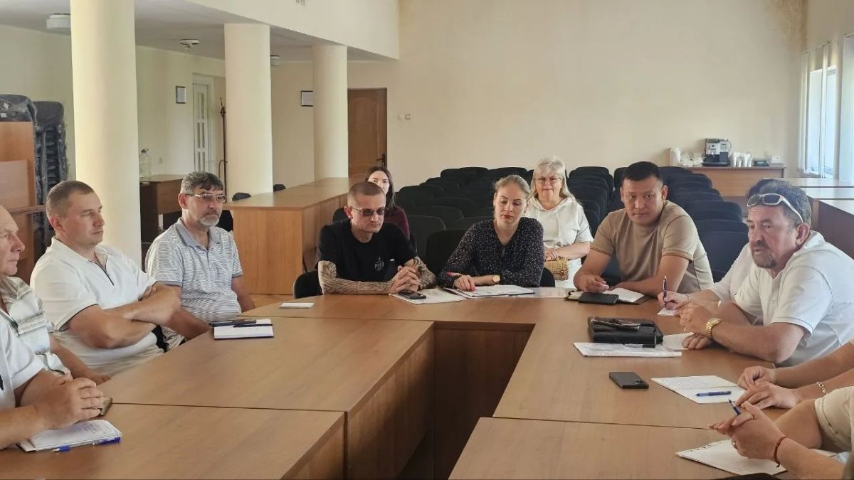Совещание в Скадовске: подготовка к зиме – приоритетная задача Совещание в Скадовске: подготовка к зиме – приоритетная задача