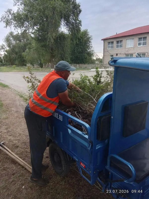 Рабочие будни МКУ «Горжилстрой»: забота о каждом уголке Генического округа Рабочие будни МКУ «Горжилстрой»: забота о каждом уголке Генического округа