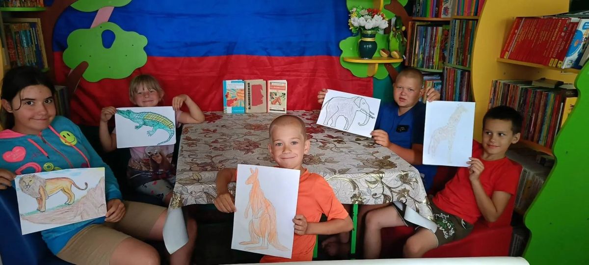 В Красноподольской библиотеке прошёл литературный час, посвящённый творчеству Владимира Маяковского В Красноподольской библиотеке прошёл литературный час, посвящённый творчеству Владимира Маяковского