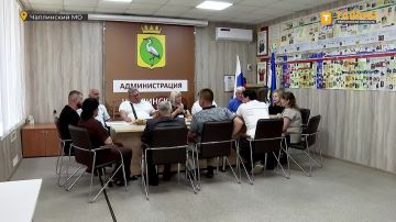 Координатор проекта "Предпринимательство" от "Единой России" Елена Дмитрук провела встречу с работниками сферы торговли