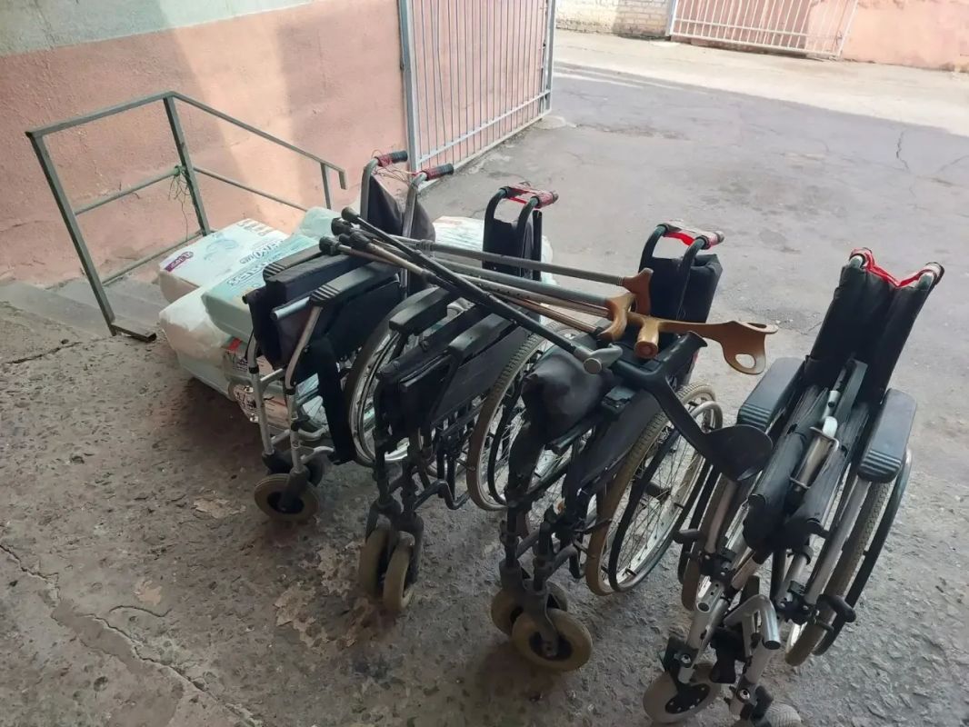 В Новую Каховку доставили гуманитарную помощь В Новую Каховку доставили гуманитарную помощь