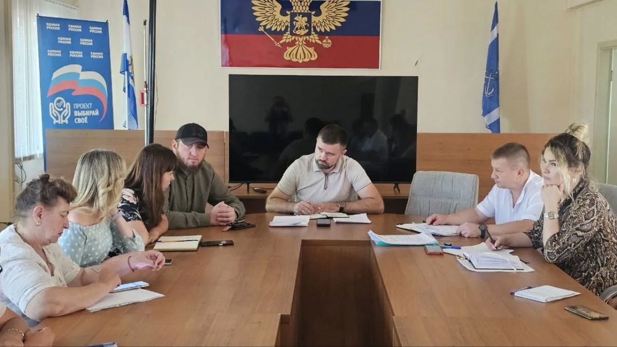Совещание в Скадовске: подготовка к зиме – приоритетная задача Совещание в Скадовске: подготовка к зиме – приоритетная задача