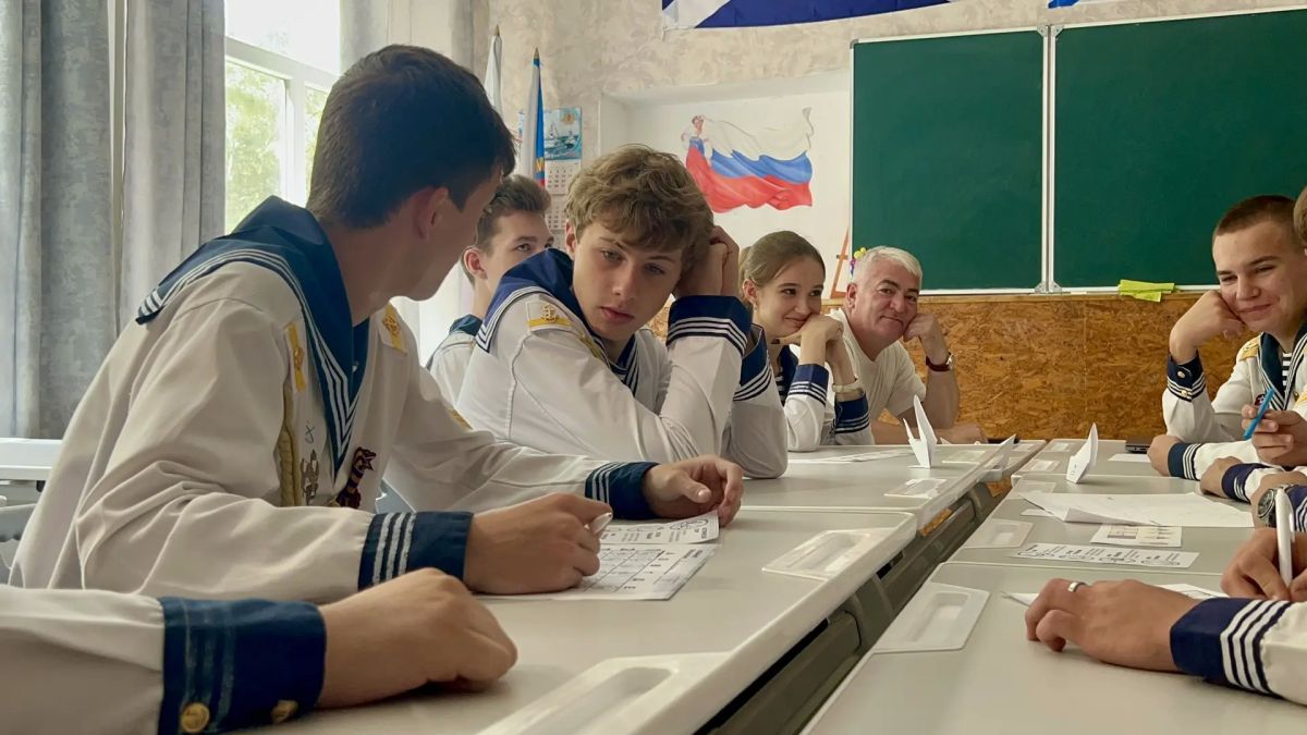 От школьной игры до настоящих историй службы От школьной игры до настоящих историй службы