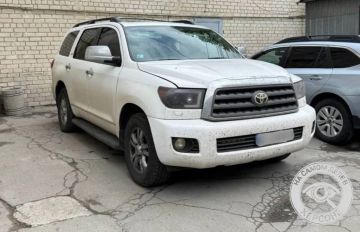 Toyota против правосудия: суд отказал в аресте авто чиновника, укравшего деньги при строительстве укрытия для детей