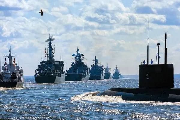 Владимир Сальдо поздравил военных моряков и ветеранов с Днем Военно-Морского Флота России Владимир Сальдо поздравил военных моряков и ветеранов с Днем Военно-Морского Флота России