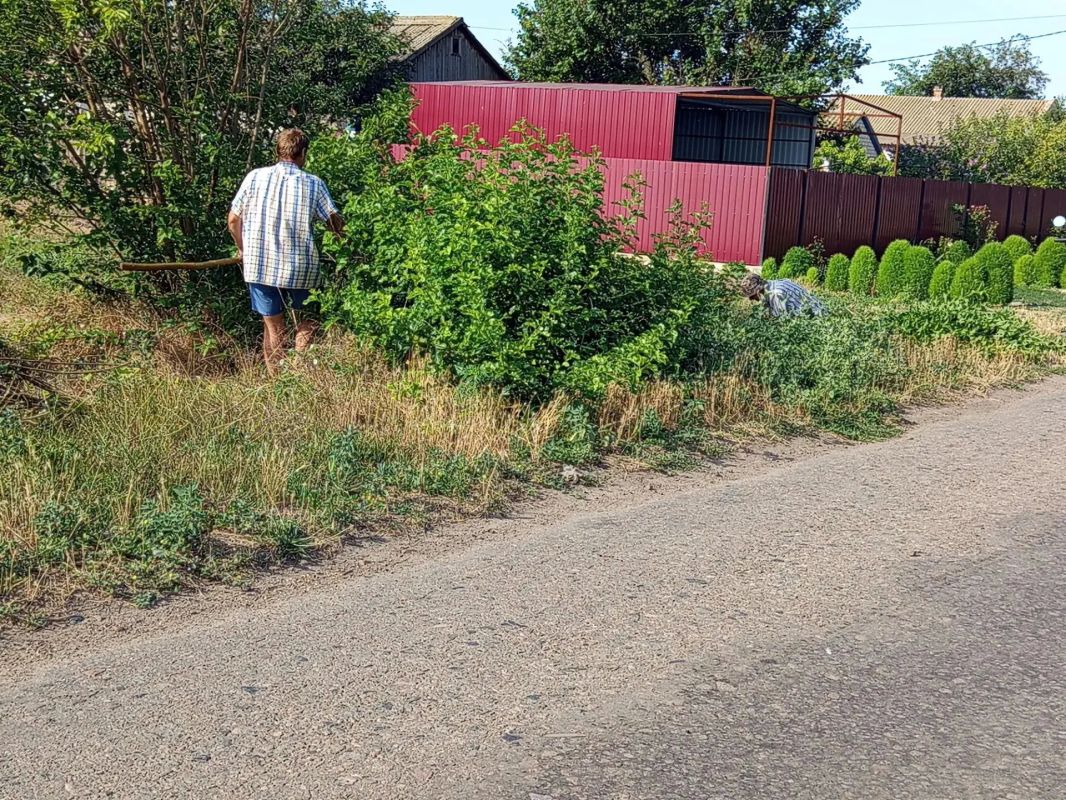 В ТУ «Таврия» прошли плановые работы по благоустройству территорий В ТУ «Таврия» прошли плановые работы по благоустройству территорий