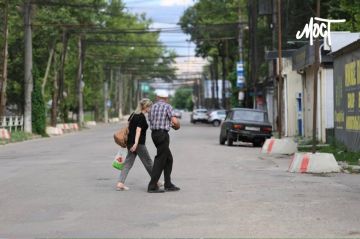 В Херсоне лето, солнце, сосиски и… антидроновые сетки