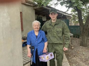 Следователи регионального следственного управления навестили ветерана и бывшую узницу концлагеря