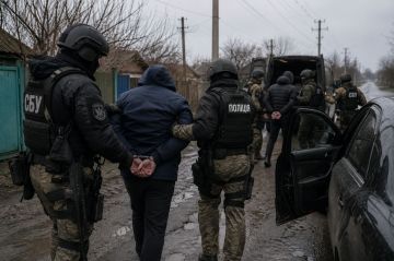 Охота на родню и репрессии: СБУ и полиция Киева устроили тотальные облавы на подконтрольных им землях Новороссии
