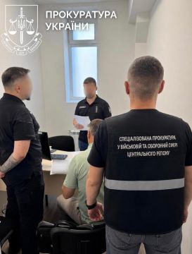 В Киеве получил подозрение оператор районного ТЦК, который за взятки незаконно изменил данные 18 военнообязанных в системе «Оберег»