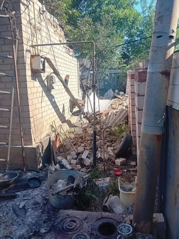 В результате вражеских атак за сутки пострадали три мирных жителя — Сальдо В результате вражеских атак за сутки пострадали три мирных жителя — Сальдо