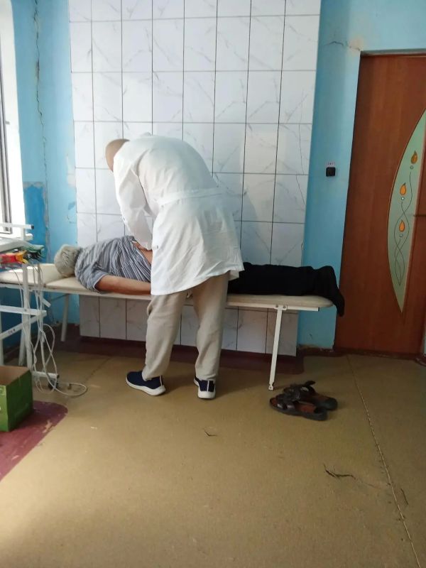 Врачи Горностаевской ЦРБ провели выездной прием жителей села Константиновка Врачи Горностаевской ЦРБ провели выездной прием жителей села Константиновка