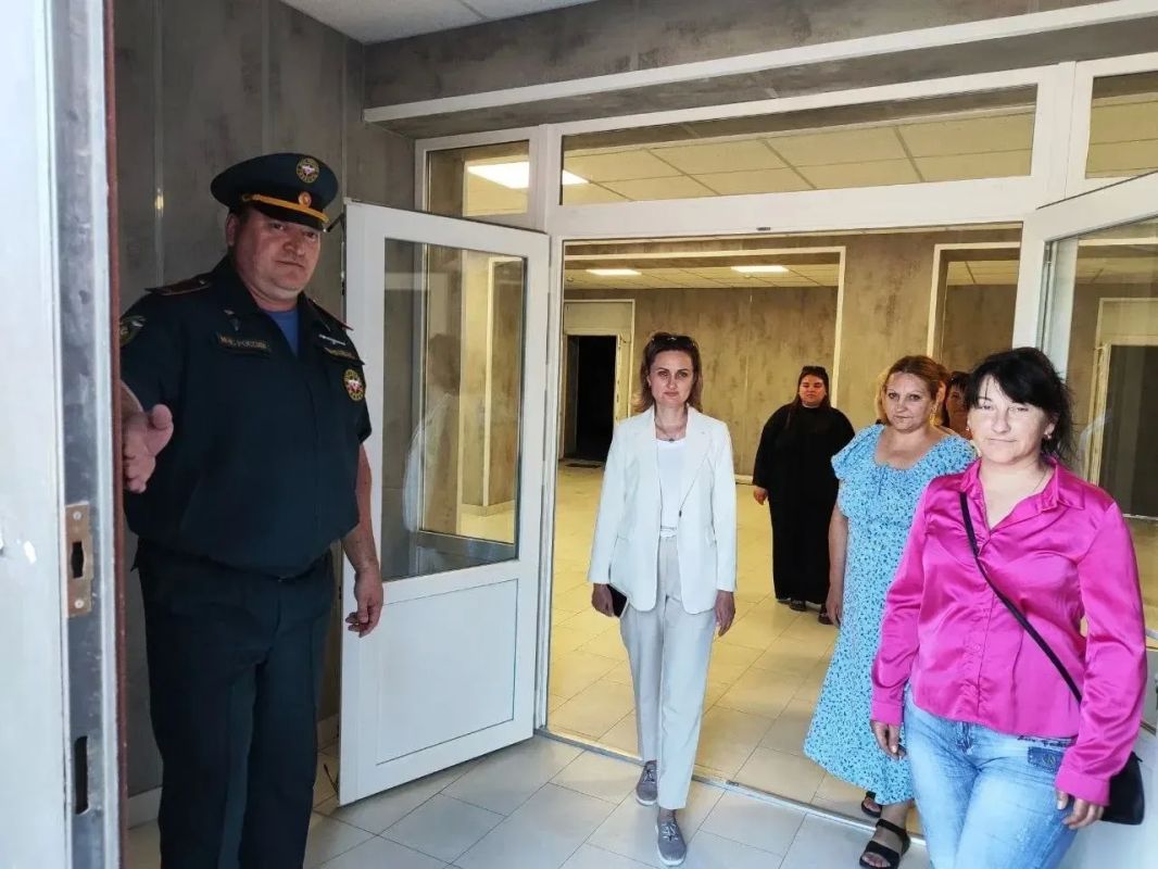 В Нижнесерогозской ТИК отработали действия по обеспечению безопасности при чрезвычайных ситуациях В Нижнесерогозской ТИК отработали действия по обеспечению безопасности при чрезвычайных ситуациях