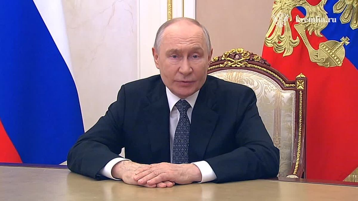Владимир Путин поздравил железнодорожников с их профессиональным праздником