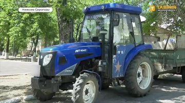 В Нижнесерогозском округе коммунальные службы поддерживают порядок, несмотря на атаки ВСУ и перебои с электро- и водоснабжением