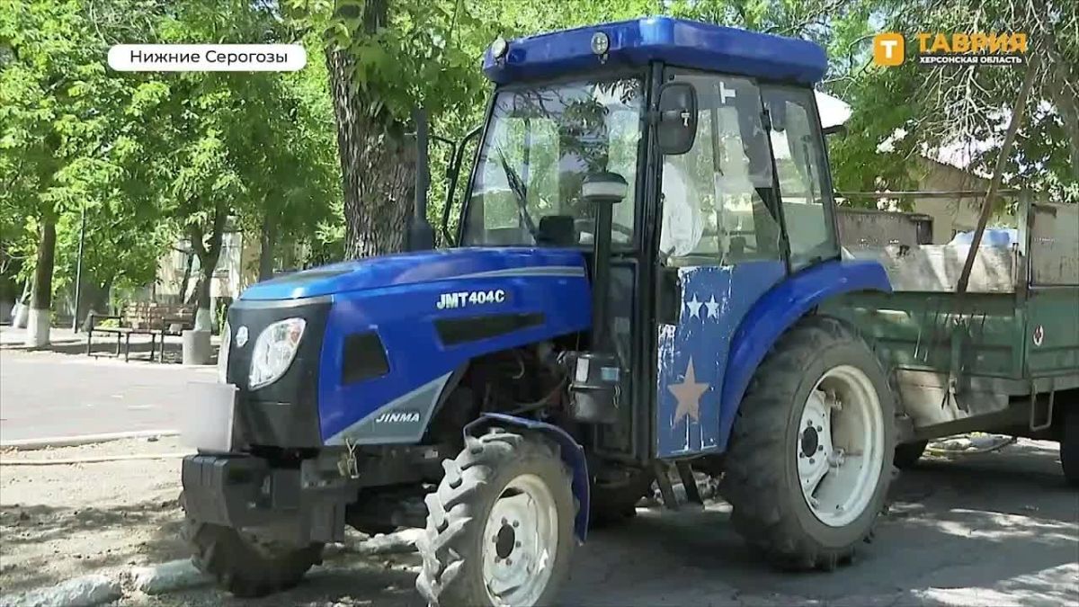 В Нижнесерогозском округе коммунальные службы поддерживают порядок, несмотря на атаки ВСУ и перебои с электро- и водоснабжением