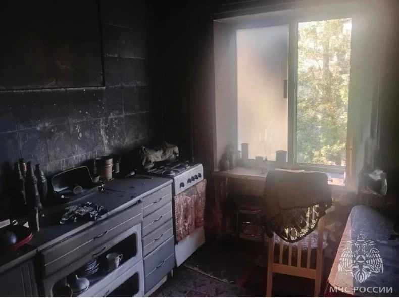 За дежурные сутки в Новой Каховке на пожарах спасено 4 человека За дежурные сутки в Новой Каховке на пожарах спасено 4 человека
