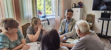 Первый заместитель главы Каховского округа Игорь Бжезицкий провёл рабочее совещание с сотрудниками Каховского культурного центра и Молодёжного центра