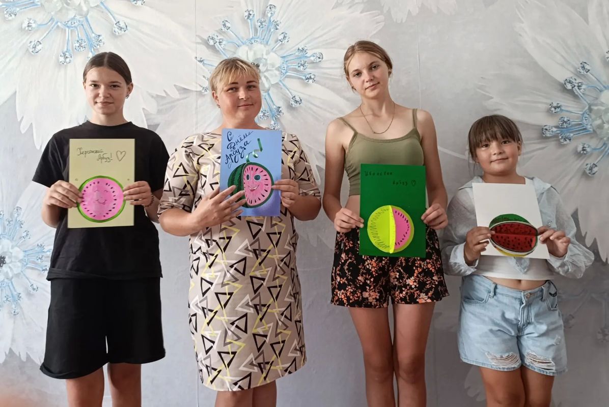 "Мастерская чудес" : юные ивановцы создали объёмные картины в День арбуза "Мастерская чудес" : юные ивановцы создали объёмные картины в День арбуза