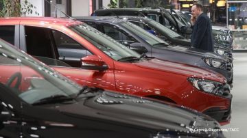 "Автоваз" в сентябре распространит сервис подписки на модель Lada Largus, сообщили в компании