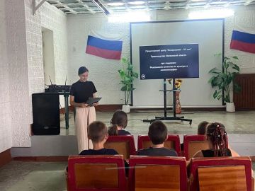 В Хлебодаровском сельском Доме культуры состоялся глубокий и искренний разговор о долге, чести и неразрывной связи поколений защитников Отечества! Урок мужества «Воздушное братство», приуроченный к памятной дате...