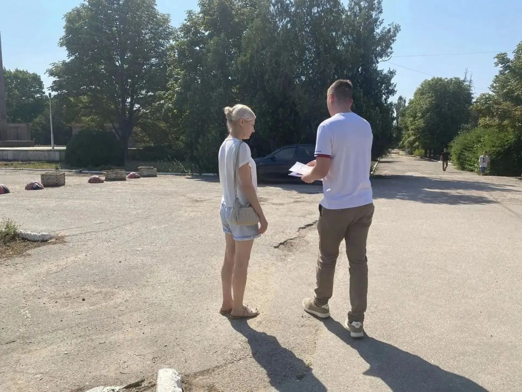 Администрация Чаплинского муниципального округа провела беседу о гуманном обращении с животными Администрация Чаплинского муниципального округа провела беседу о гуманном обращении с животными