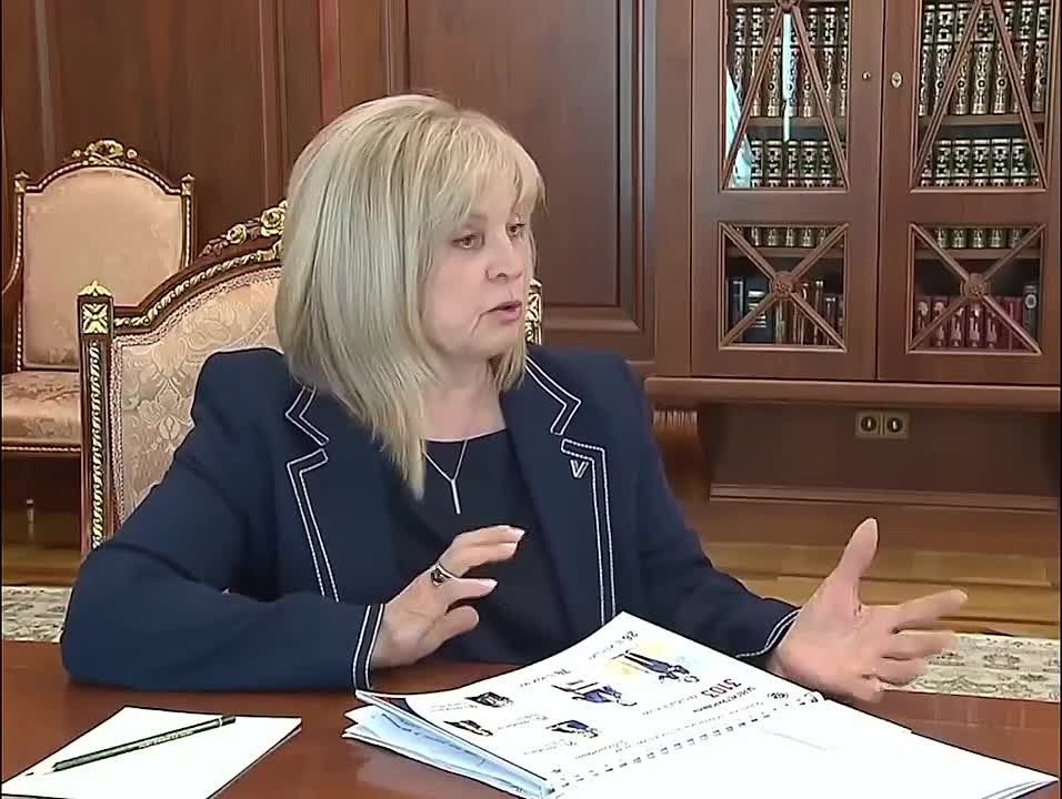 Владимир Путин - о первом месте Единой России в избирательном бюллетене
