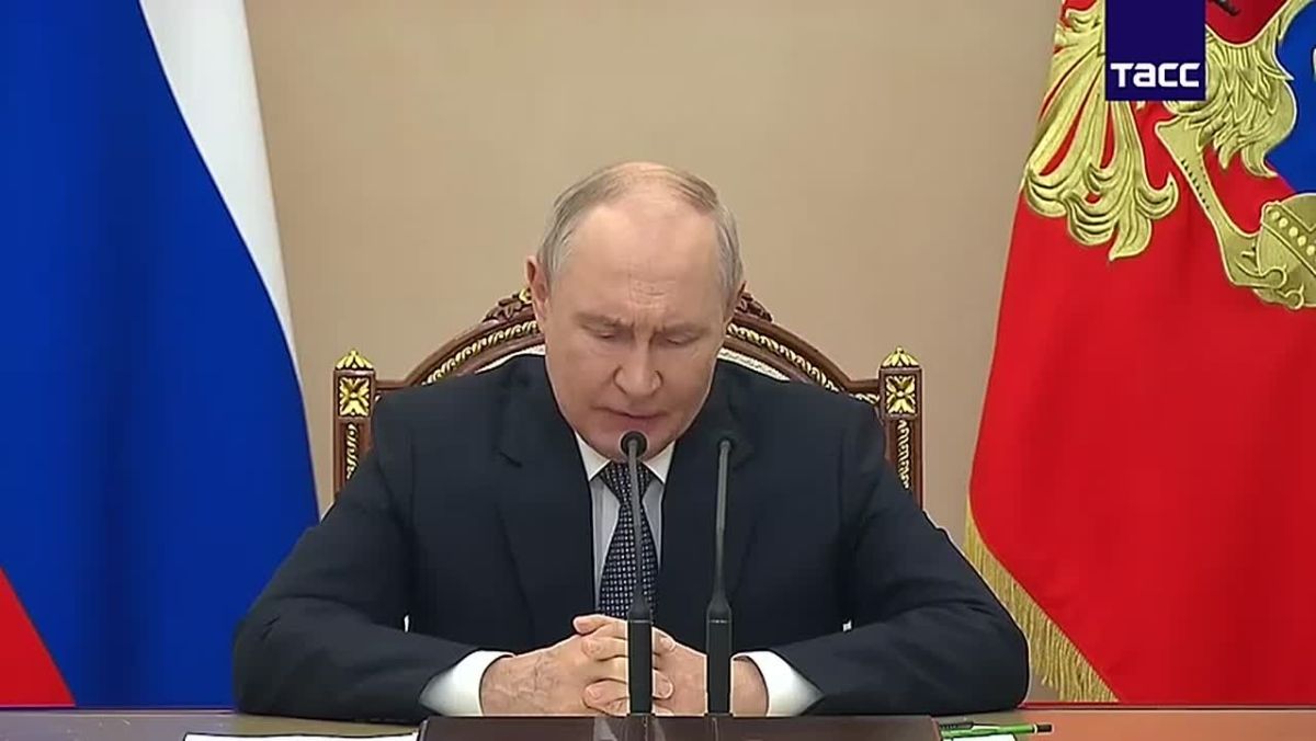 Путин провёл встречу с руководством Минобороны: кадровые изменения и реформа тыла