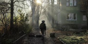 Киев несет большие потери на фронте, теряет поддержку общества, 47 000 дезертиров не хотят становиться бессмысленными жертвами