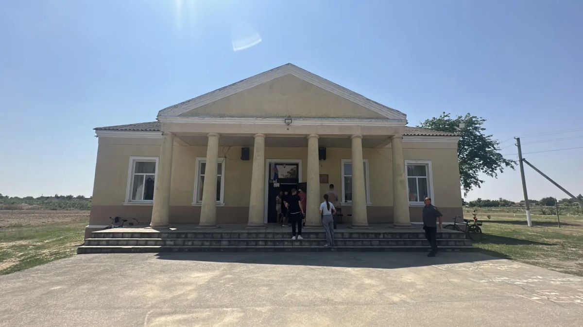 Ремонт дома культуры и обустройство уникального родника: предложения в народную программу «Единой России» внесли жители Новопокровки Ремонт дома культуры и обустройство уникального родника: предложения в народную программу «Единой России» внесли жители Новопокровки