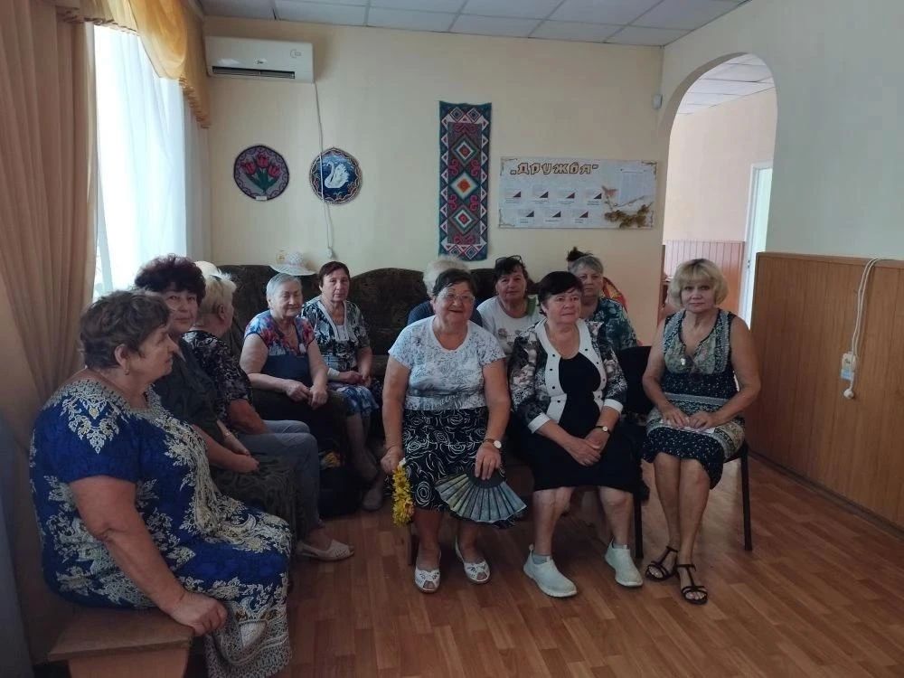 Специалисты отделения дневного пребывания граждан пожилого возраста и инвалидов ГБУ ХО «Чаплинский комплексный центр социального обслуживания населения» провели организационную встречу в рамках региональной программы... Специалисты отделения дневного пребывания граждан пожилого возраста и инвалидов ГБУ ХО «Чаплинский комплексный центр социального обслуживания населения» провели организационную встречу в рамках региональной программы...