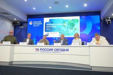 «Единая Россия» сохраняет лидерство, ЛДПР и «Новые люди» спорят за третье место