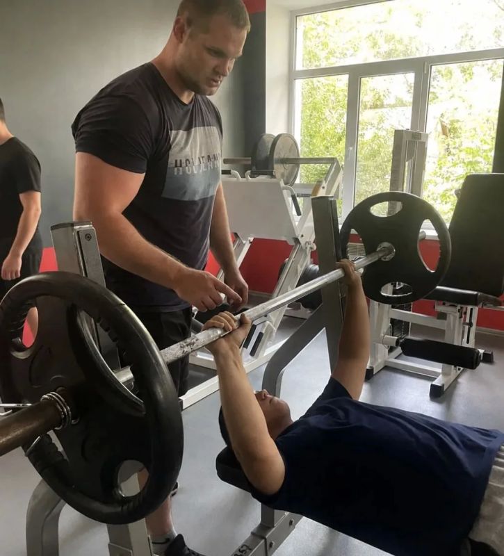 В селе Каменка состоялись спортивные соревнования по русскому жиму В селе Каменка состоялись спортивные соревнования по русскому жиму