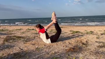 Продолжаем наш спортивный марафон! Третий день — ещё больше движения, ещё больше драйва! Включайтесь, повторяйте и получайте удовольствие!