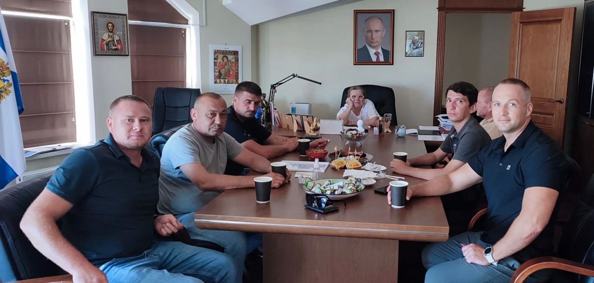 Татьяна Томилина: В канун Дня строителя Благодарственными письмами Херсонской областной Думы отмечены сотрудники ГКУ УСС ХО «Облремстрой» Татьяна Томилина: В канун Дня строителя Благодарственными письмами Херсонской областной Думы отмечены сотрудники ГКУ УСС ХО «Облремстрой»