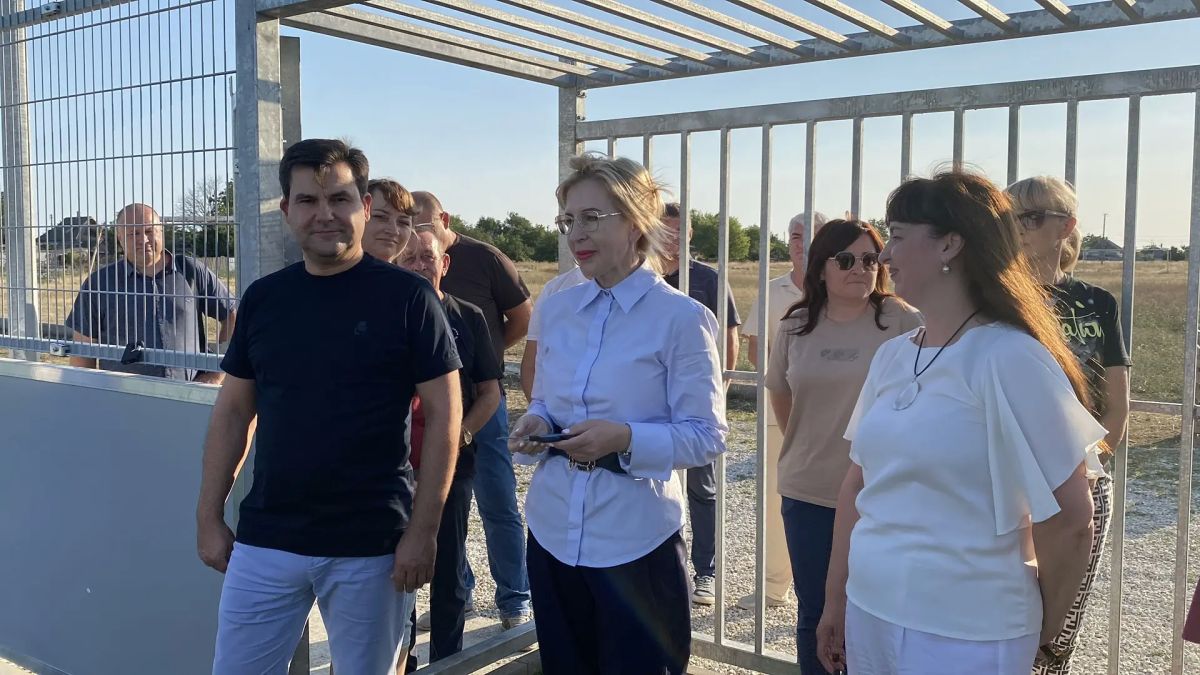 Первый матч сразу после открытия Первый матч сразу после открытия