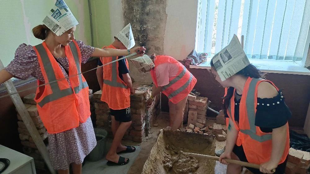В Доме культуры села Семёновка отметили День строителя В Доме культуры села Семёновка отметили День строителя