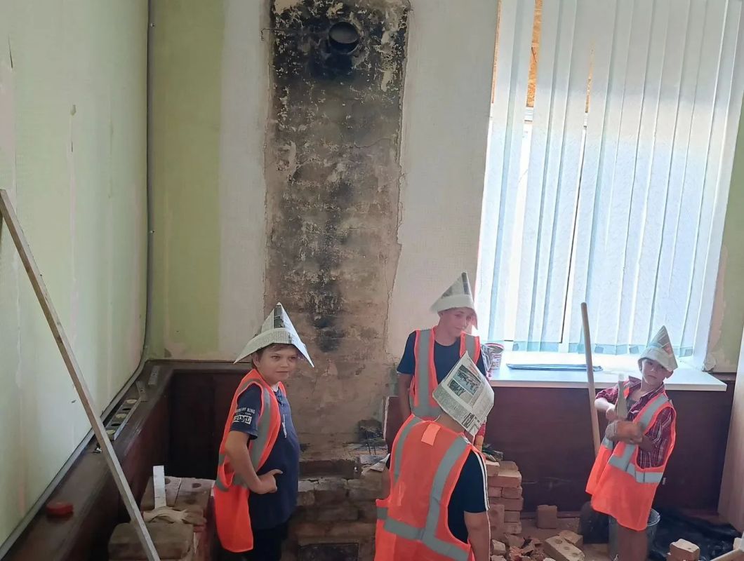 В Доме культуры села Семёновка отметили День строителя В Доме культуры села Семёновка отметили День строителя
