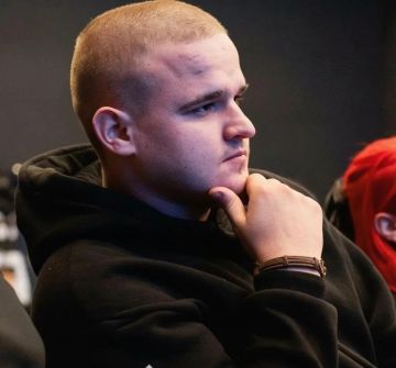 Александр Дудка: Новая звезда киберспорта: Андрей Панько — чемпион среди нас!